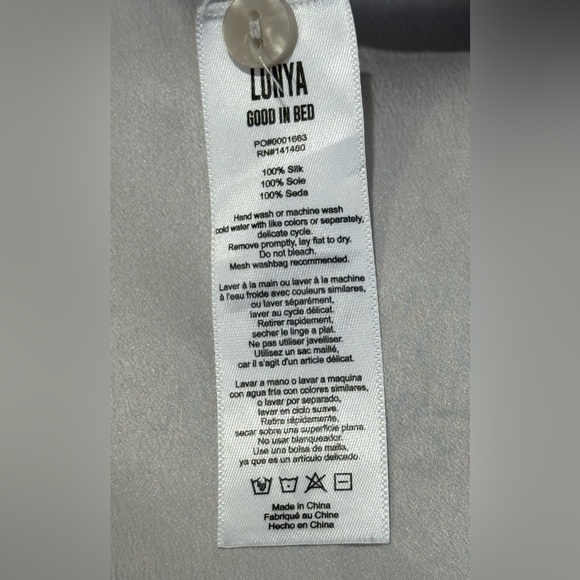 Lunya Light Gray 100% Silk Sleepwear Set. Women's Size Large. - Picture 3 of 9